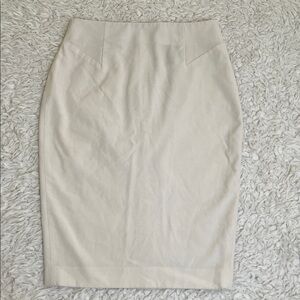 Victoria's Secret Cream Skirt Pencil Skirt Size 0 Womens Business Casual
